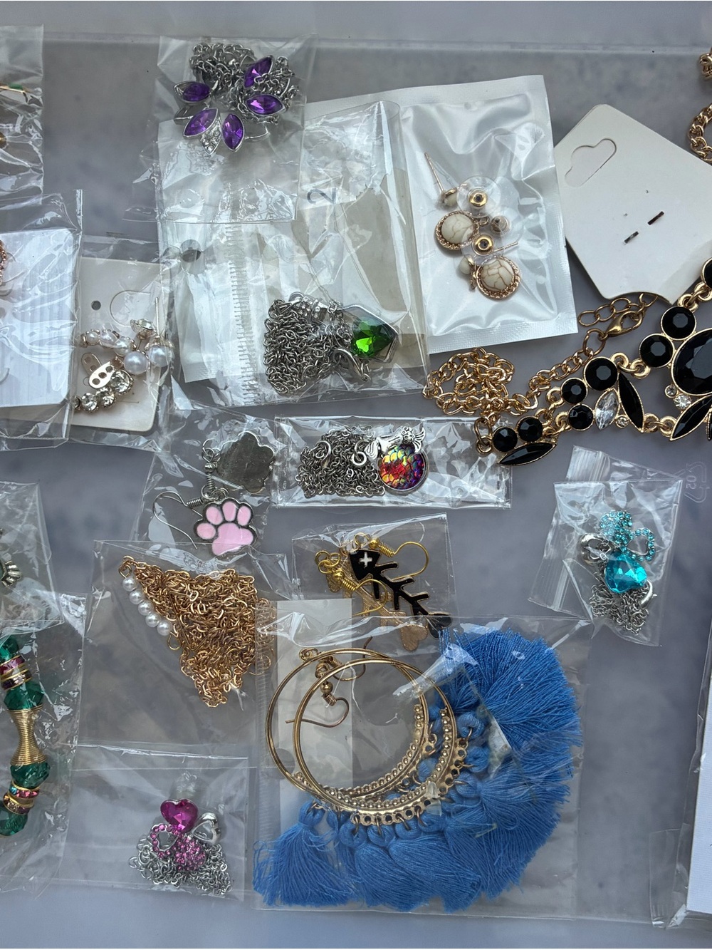 NWOT-25 piece Jewelry Lot.